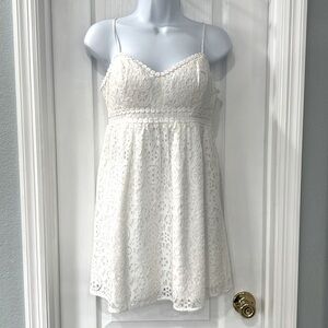 Lilly Pulitzer White Eyelet Mini Dress Size 4 NWT